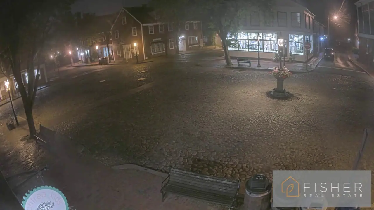 Live Lower Main Street Webcam, Nantucket, MA, USA, Massachusetts live camera view on VolveVision