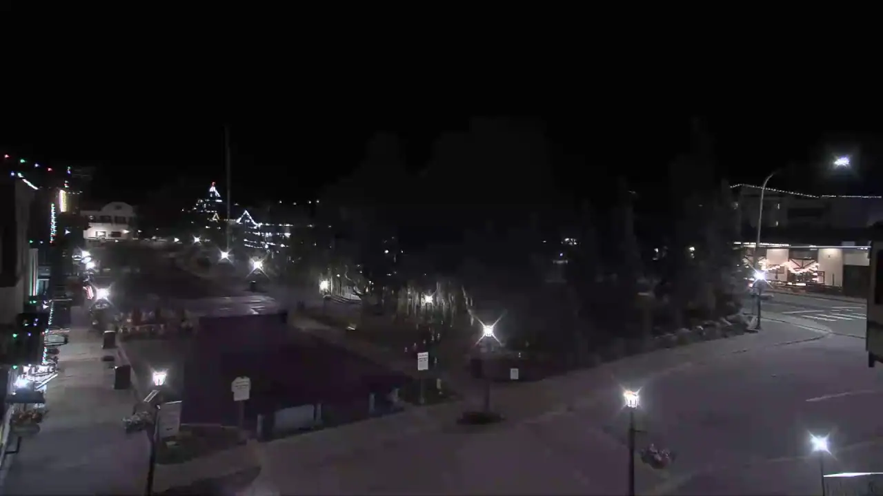 Live Webcam Front Street Park Village of Lights, WA, USA