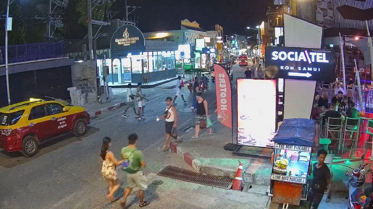Hooters Live HD Webcam Chaweng Beach Road, Koh Samui, Thailand