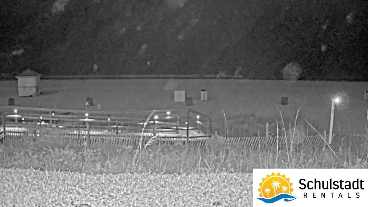 Онлайн-камера Вебкамера Live Majestic Beach Resort, Панкейк Сити Бич, Флорида на VolveVision
