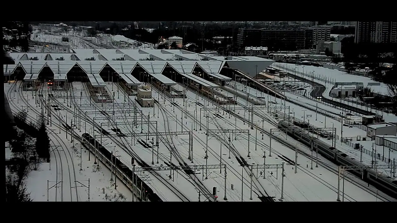Vista en directo de Webcam HD en directo de la estación de tren de Varsovia, Polonia Vista en vivo de Webcam HD en directo de la estación de tren de Varsovia, Polonia, Wierzbica en VolveVision