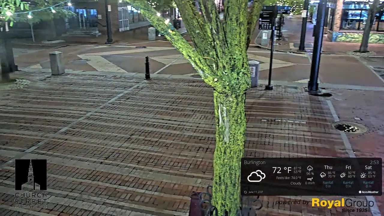 Live view of Live Cam Church Street Marketplace, Burlington, USA Live Cam Church Street Marketplace, Burlington, USA, Vermont live camera view on VolveVision