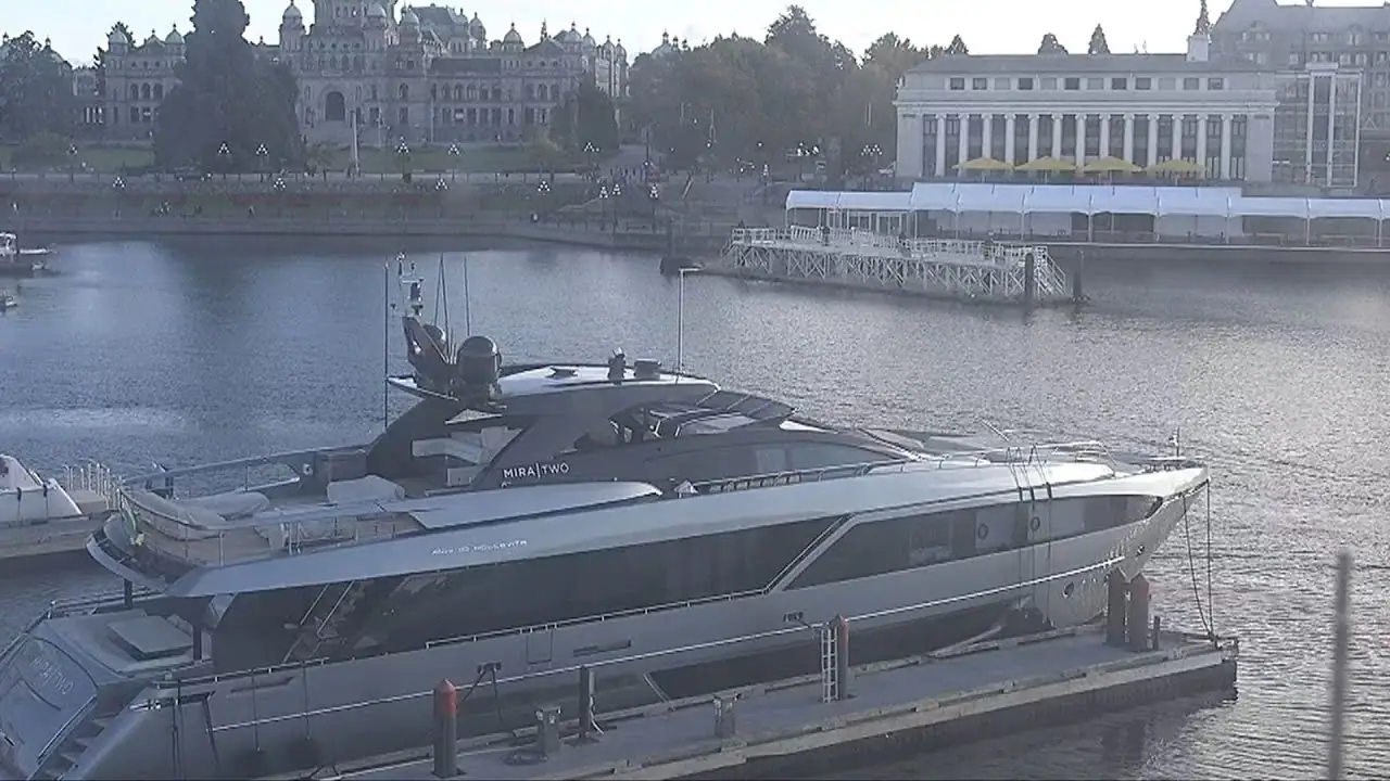 Live HD Webcam of Victoria Inner Harbour, BC, Canada