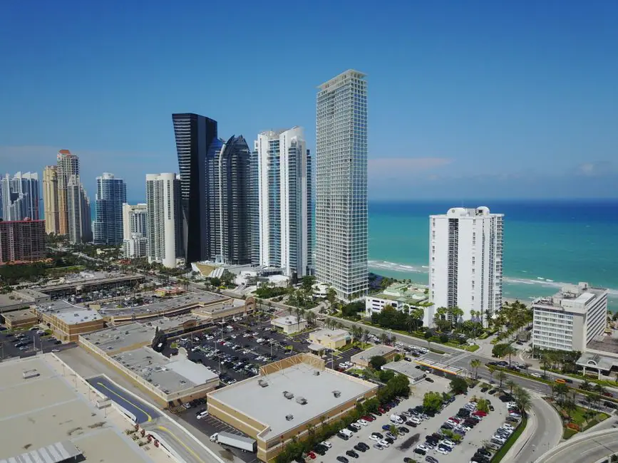 Eden Isle live camera view on VolveVision
