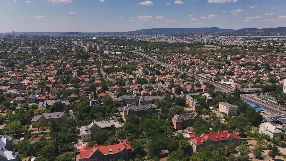 Vista en vivo de Kőröshegy en VolveVision