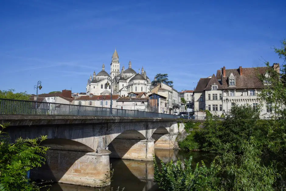 Saint Martin De Castillon live camera view on VolveVision
